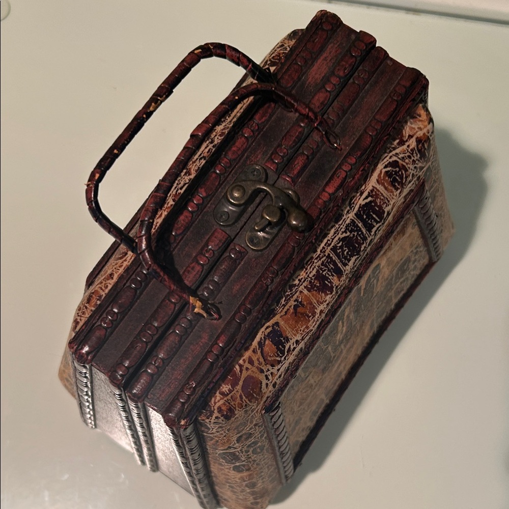 Vintage Faux Croc-Embossed Trapezoid Top-Handle Wood Bag in Brown - Picture 6 of 11